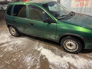 1996 Opel Corsa B, зелёный, 115000 рублей, вид 2