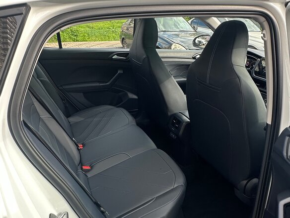 2025 Volkswagen Tharu XR 300 TSI, белый, 2280000 рублей - вид 18