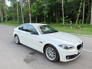 2014 BMW 5 серии 530d xDrive VI (F10/F11/F07) Рестайлинг, белый, 2800000 рублей, вид 4