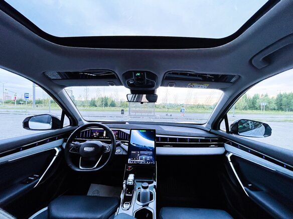 2024 Geely Atlas II, серый, 3100000 рублей - вид 10