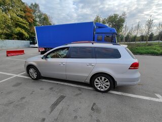 2013 Volkswagen Passat B7, серебристый, 1100000 рублей, вид 4