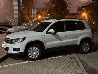 2015 Volkswagen Tiguan I Рестайлинг, белый, 1350000 рублей, вид 1