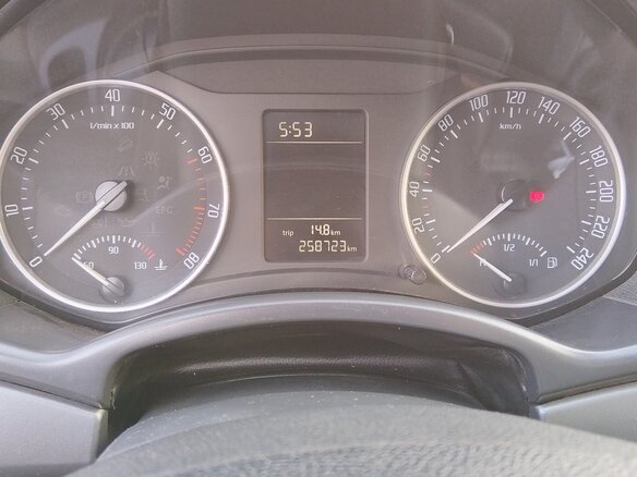 2012 Skoda Octavia II (A5) Рестайлинг, белый, 600000 рублей - вид 8