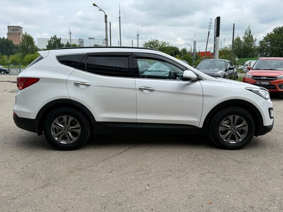 2014 Hyundai Santa Fe III, белый, 1720000 рублей - вид 4
