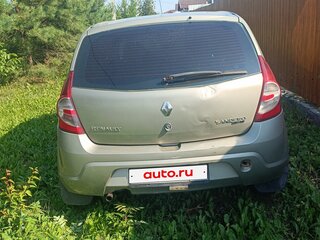 2011 Renault Sandero I, бежевый, 195000 рублей, вид 2