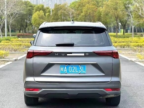 2021 Wuling Victory, серый, 1000000 рублей - вид 4
