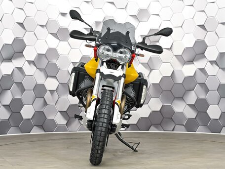 2019 Moto Guzzi V85 TT, белый, 695000 рублей, вид 5