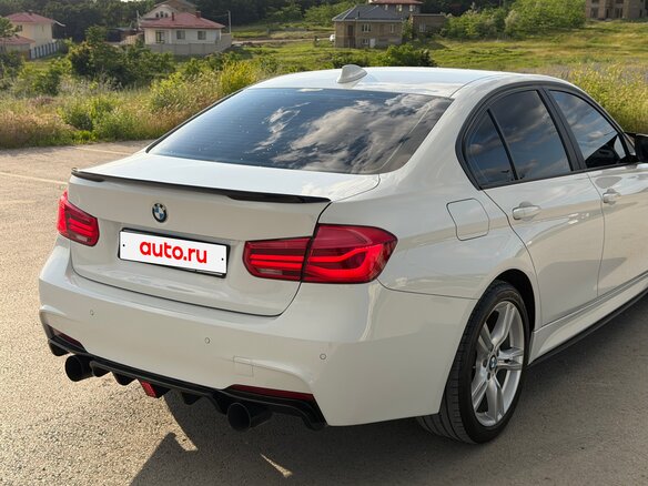 2016 BMW 3 серии 320i VI (F3x) Рестайлинг, белый, 2200000 рублей - вид 5