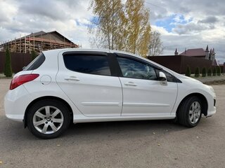 2011 Peugeot 308 I Рестайлинг, белый, 780000 рублей, вид 5