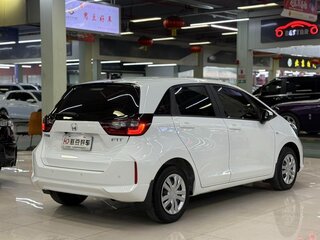2023 Honda Fit Crosstar IV Рестайлинг, белый, 1040000 рублей, вид 3