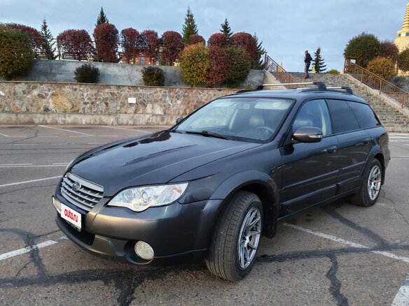 2008 Subaru Outback III Рестайлинг, серый, 1100000 рублей - вид 1