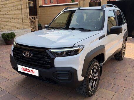 2026 Lada (ВАЗ) Niva Travel I Рестайлинг, белый, 1490000 рублей, вид 1