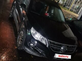 2011 Volkswagen Tiguan I, чёрный, 970000 рублей, вид 4