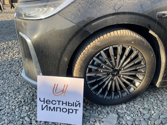 2026 Voyah Dream I, чёрный, 8300000 рублей - вид 5