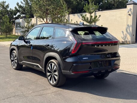 2026 Geely Atlas II, чёрный, 2850000 рублей, вид 5
