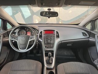 2012 Opel Astra GTC J Рестайлинг, жёлтый, 795000 рублей, вид 2