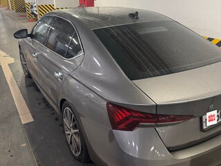 2023 Skoda Octavia IV (A8), серый, 2450000 рублей, вид 2