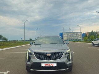 2023 Cadillac XT4 I, серебристый, 2050000 рублей, вид 2
