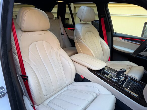 2018 BMW X5 35i III (F15), белый, 3300000 рублей - вид 6