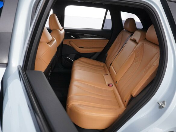 2022 Geely Monjaro (Xingyue L) Hi-F I, белый, 3849077 рублей - вид 8