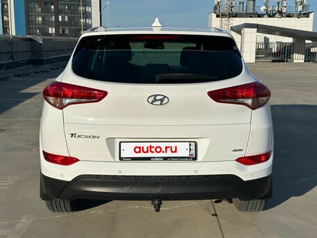 2017 Hyundai Tucson III, белый, 2150000 рублей, вид 4