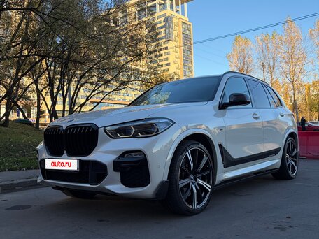2019 BMW X5 40i IV (G05/G18), белый, 4950000 рублей, вид 1