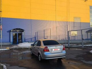 2010 Chevrolet Aveo I Рестайлинг, серебристый, 373000 рублей, вид 5