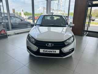 2026 Lada (ВАЗ) Granta I Рестайлинг, серебристый, 1116000 рублей, вид 2