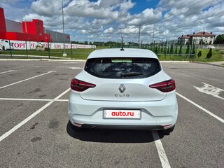 2021 Renault Clio V, белый, 1230000 рублей, вид 3