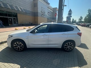 2018 BMW X1 20i xDrive II (F48), белый, 2400000 рублей, вид 4