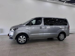 2019 Hyundai Grand Starex I Рестайлинг 2, серебристый, 3500000 рублей, вид 4
