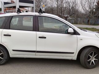 2011 Nissan Note I Рестайлинг, белый, 420000 рублей, вид 3
