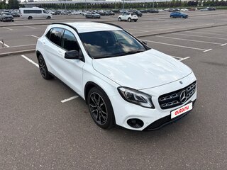 2019 Mercedes-Benz GLA 200 I (X156) Рестайлинг, белый, 2490000 рублей, вид 3