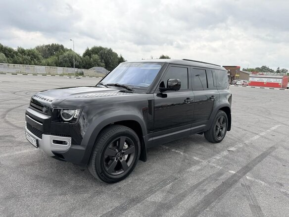 2020 Land Rover Defender 110 II, чёрный - вид 2