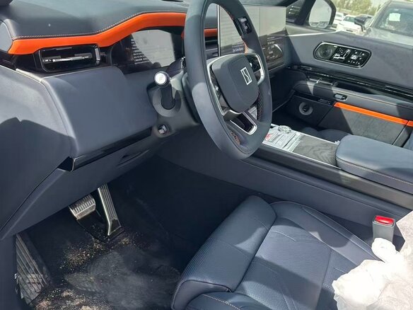2026 Zeekr 9X 70 kWh, чёрный - вид 11