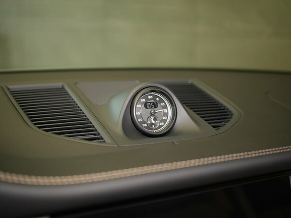 2025 Porsche Macan I Рестайлинг 2, серый, 11999000 рублей - вид 7
