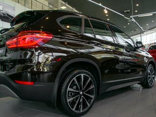 2018 BMW X1 18d sDrive II (F48), чёрный, 3500000 рублей, вид 4
