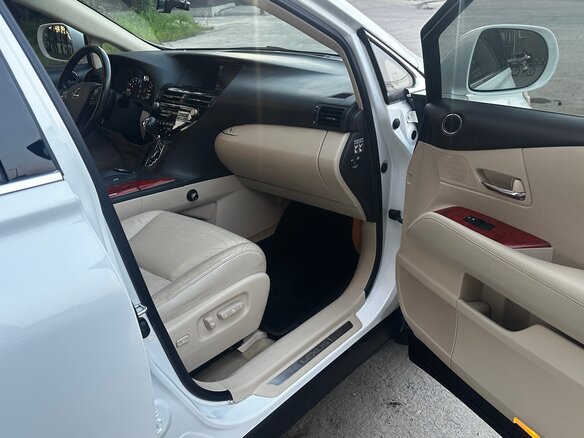 2010 Lexus RX 350 III, белый, 2120000 рублей - вид 8