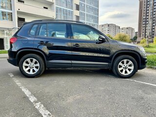 2011 Volkswagen Tiguan I Рестайлинг, чёрный, 1130000 рублей, вид 3