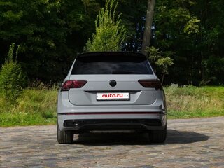 2021 Volkswagen Tiguan II Рестайлинг, белый, 3800000 рублей, вид 5