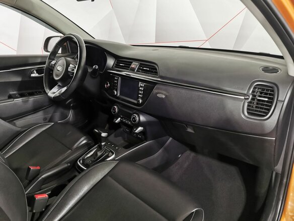 2017 Kia Rio IV, оранжевый, 1355150 рублей - вид 11