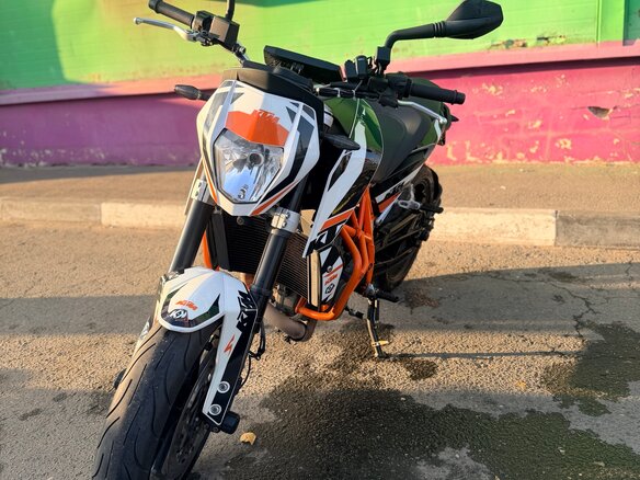 2013 KTM 690 Duke, белый, 479000 рублей