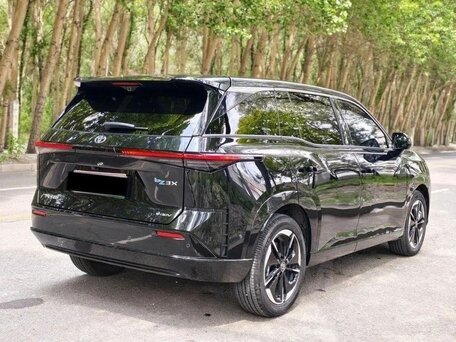 2025 Toyota bZ3X 58.3 kWh, чёрный, 2770000 рублей, вид 2