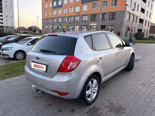 2010 Kia Ceed I Рестайлинг, серебристый, 580000 рублей, вид 3