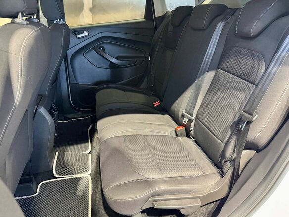 2017 Ford Kuga II Рестайлинг, белый, 1630000 рублей - вид 24
