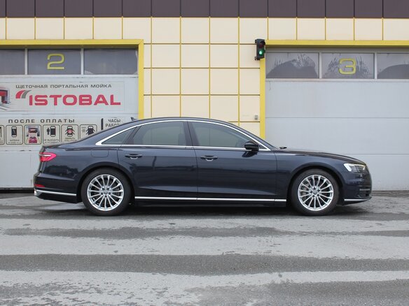 2019 Audi A8 55 TFSI IV (D5), чёрный, 3845000 рублей - вид 6