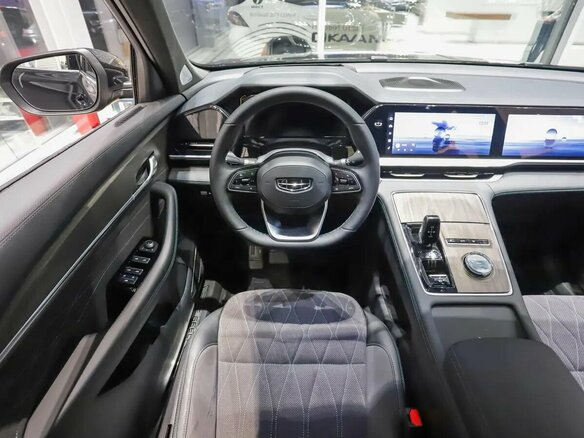 2026 Geely Monjaro I Рестайлинг, чёрный, 4955000 рублей - вид 17
