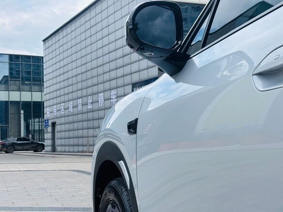 2025 BYD Yuan Up 32 kWh, белый - вид 5