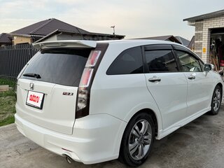 2012 Honda Stream II Рестайлинг, белый, 1350000 рублей, вид 4