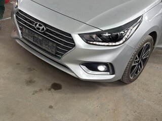 2018 Hyundai Solaris II, серебристый, 1400000 рублей, вид 3